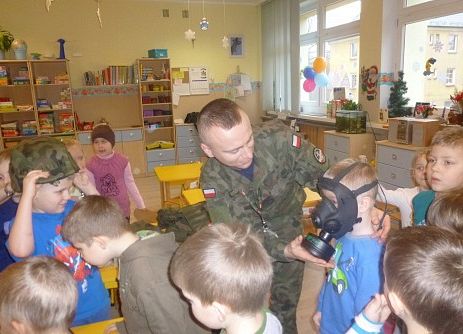 SPOTKANIE  STARSZKÓW  Z  ŻOŁNIERZEM grafika