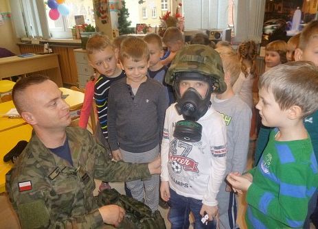 SPOTKANIE  STARSZKÓW  Z  ŻOŁNIERZEM grafika