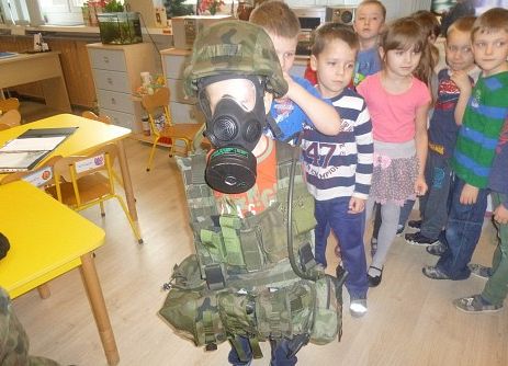 SPOTKANIE  STARSZKÓW  Z  ŻOŁNIERZEM grafika