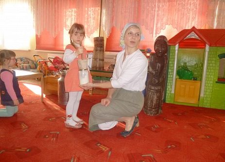 MLECZNA  DROGA  W  PRZEDSZKOLU  grafika