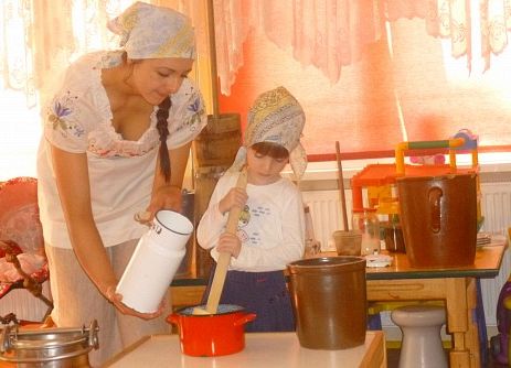 MLECZNA  DROGA  W  PRZEDSZKOLU  grafika