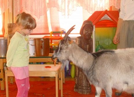 MLECZNA  DROGA  W  PRZEDSZKOLU  grafika