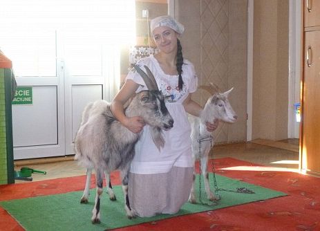 MLECZNA  DROGA  W  PRZEDSZKOLU  grafika