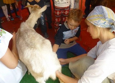 MLECZNA  DROGA  W  PRZEDSZKOLU  grafika