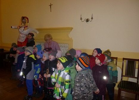 STARSZAKI  WITAJA  WIOSNĘ  grafika