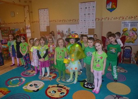 STARSZAKI  WITAJA  WIOSNĘ  grafika