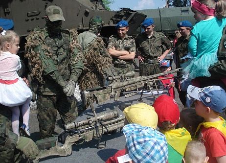 WYCIECZKA DO JEDNOSTKI WOJSKOWEJ W LĘBORKU grafika