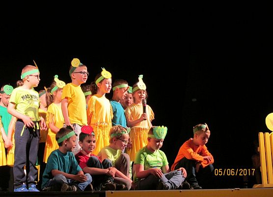 PSZCZÓŁKI NA PRZEGLĄDZIE TEATRZYKÓW grafika