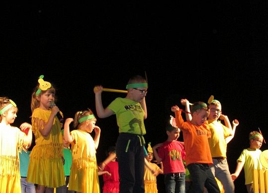 PSZCZÓŁKI NA PRZEGLĄDZIE TEATRZYKÓW grafika