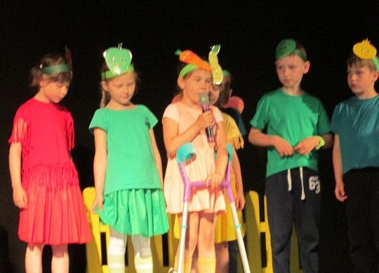 PSZCZÓŁKI NA PRZEGLĄDZIE TEATRZYKÓW grafika